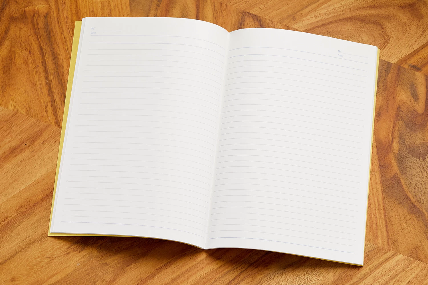 Apica CD-15 B5 Notebook - Mustard, Lined 5 Apica CD-15 B5 Notebook - Mustard, Lined - Image 3