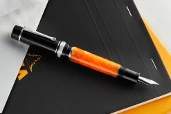 Delta DV Original Mid-Size Fountain Pen - Original -Office Tools Delta Dolce Vita Orange Original 2