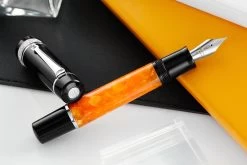 Delta DV Original Mid-Size Fountain Pen - Original -Office Tools Delta Dolce Vita Orange Original 4