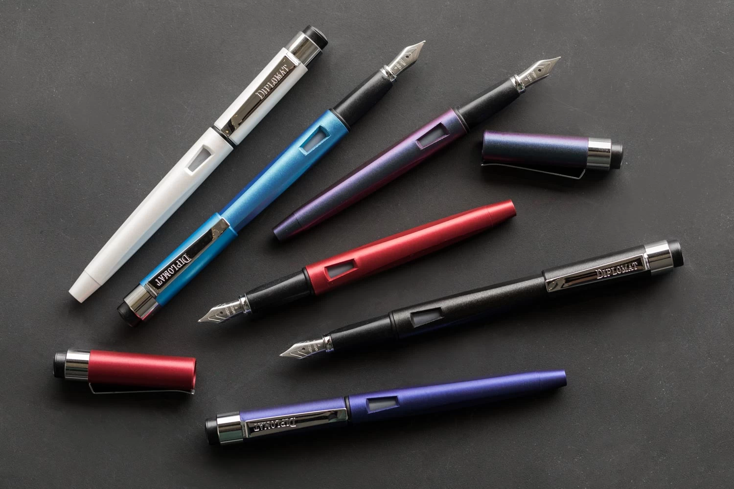 Diplomat Magnum Fountain Pen - Burned Red 11 Diplomat Magnum Fountain Pen - Burned Red - Image 9