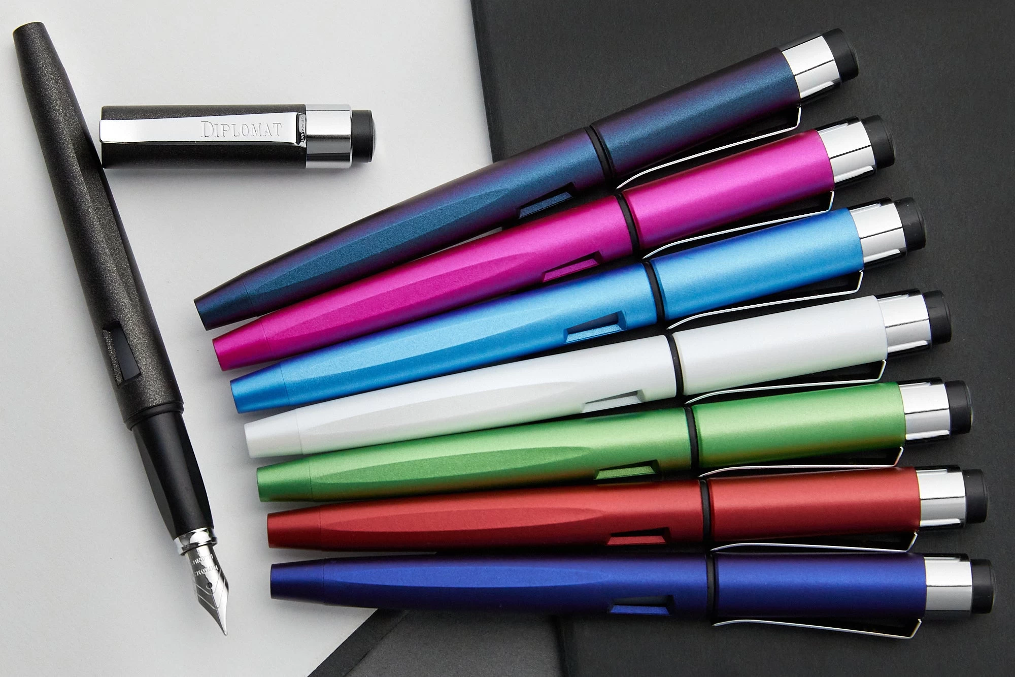 Diplomat Magnum Fountain Pen - Lime Green 16 Diplomat Magnum Fountain Pen - Lime Green - Image 14