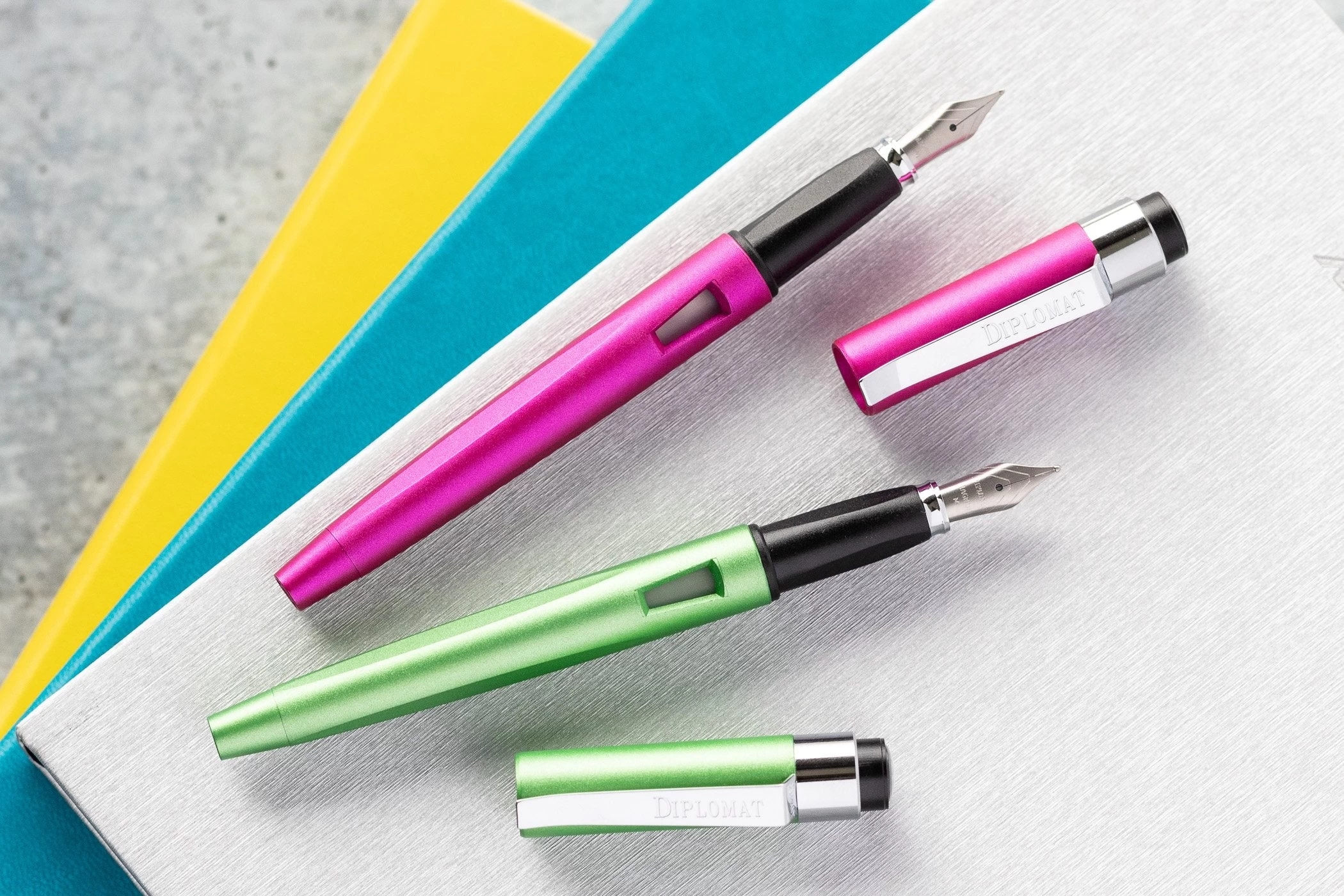 Diplomat Magnum Fountain Pen - Lime Green 13 Diplomat Magnum Fountain Pen - Lime Green - Image 11