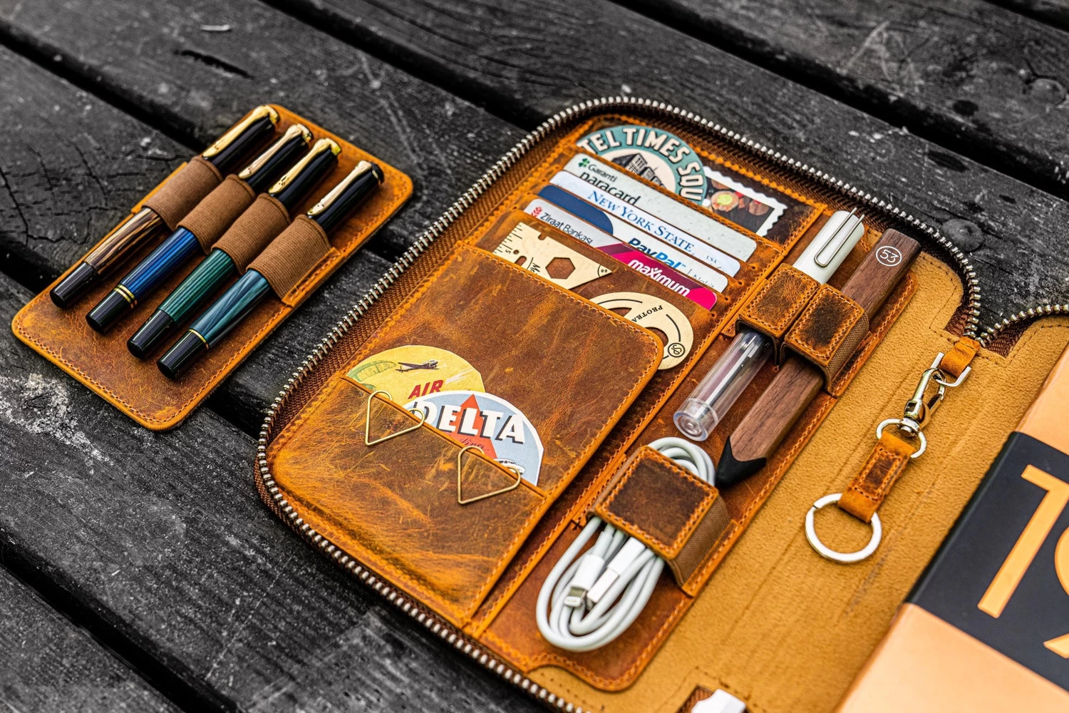 Galen Leather Zippered A5 Notebook Folio - Crazy Horse Brown 15 Galen Leather Zippered A5 Notebook Folio - Crazy Horse Brown - Image 13