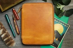 Galen Leather Zippered A5 Notebook Folio - Crazy Horse Honey Ochre -Office Tools GalenLeather A5NotebookFolio CrazyHorseHoneyOchre 1 eebc9f74 bce2 42e5 b5af ac0399f3e960