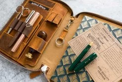 Galen Leather Zippered A5 Notebook Folio - Crazy Horse Brown 22 Galen Leather Zippered A5 Notebook Folio - Crazy Horse Brown -Office Tools GalenLeather NotebookFolio A5 CrazyHorseBrown 2