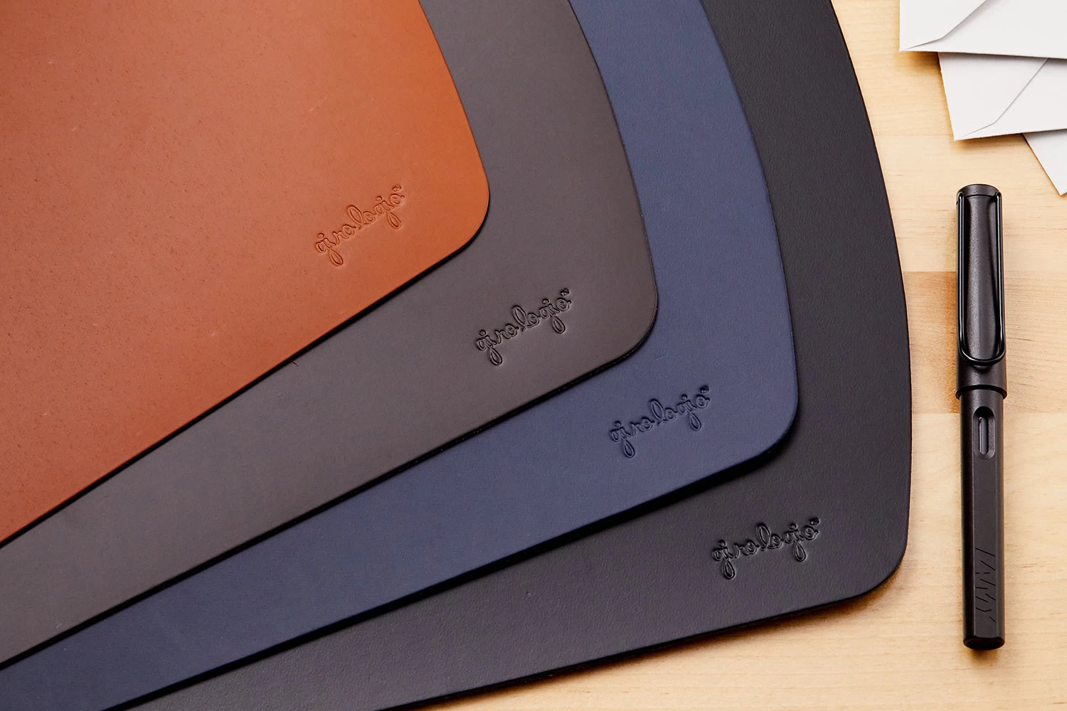 Girologio Writing Mat - Dark Brown 4 Girologio Writing Mat - Dark Brown - Image 2