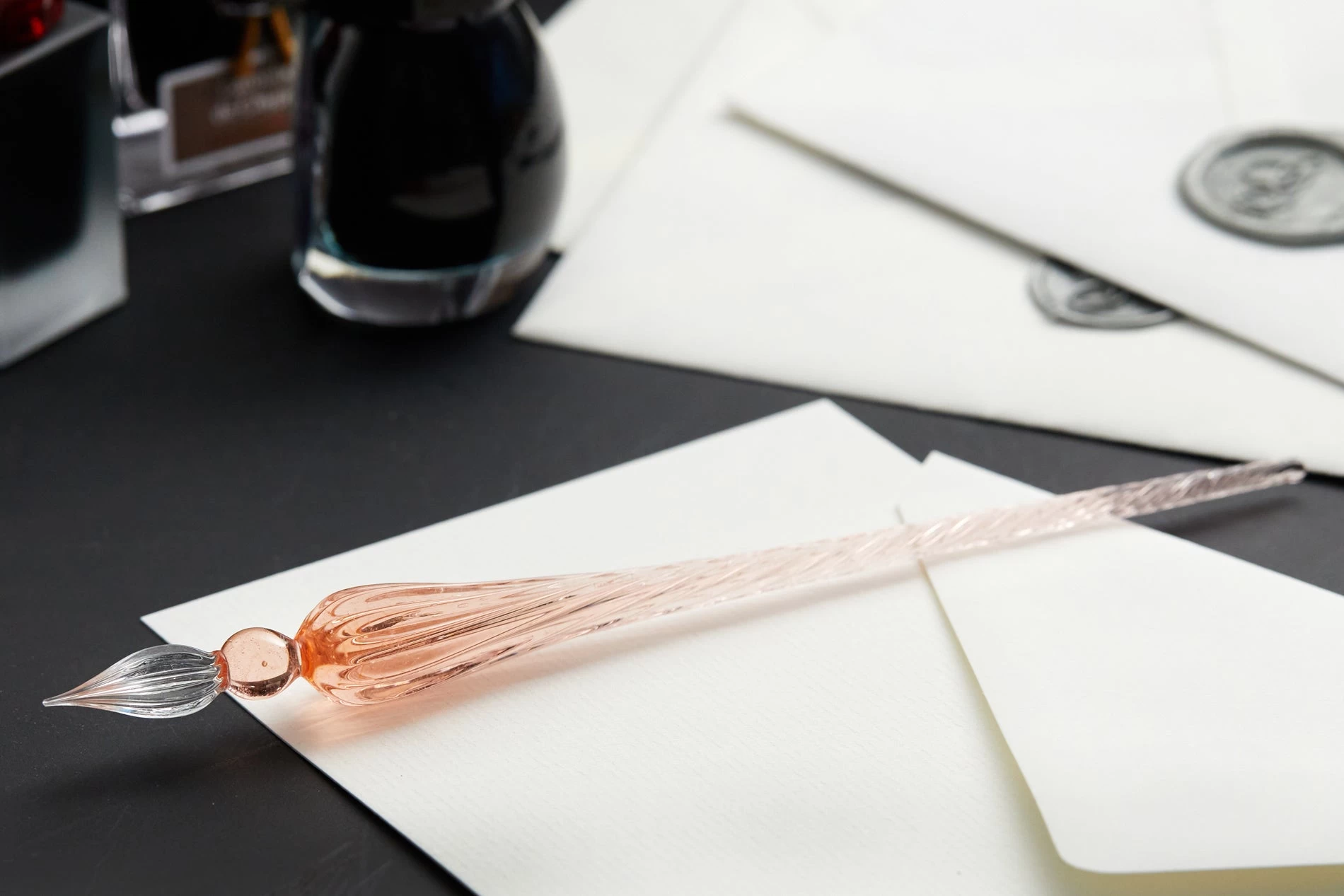 Herbin Round Glass Dip Pen - Rose 4 Herbin Round Glass Dip Pen - Rose - Image 2