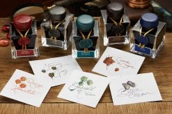 Jacques Herbin 1670 Emerald Of Chivor - 50ml Bottled Ink 31 Jacques Herbin 1670 Emerald Of Chivor - 50ml Bottled Ink -Office Tools JacquesHerbin 1670 BleuOcean CaroubeDeChypre EmeraldOfChivorGrisOrage RougeHematite 50ml group 2 f25d2701 f493 431c 9e37 a2cf90eee10c