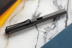 LAMY Safari Fountain Pen - Charcoal -Office Tools Lamy Safari Charcoal 1