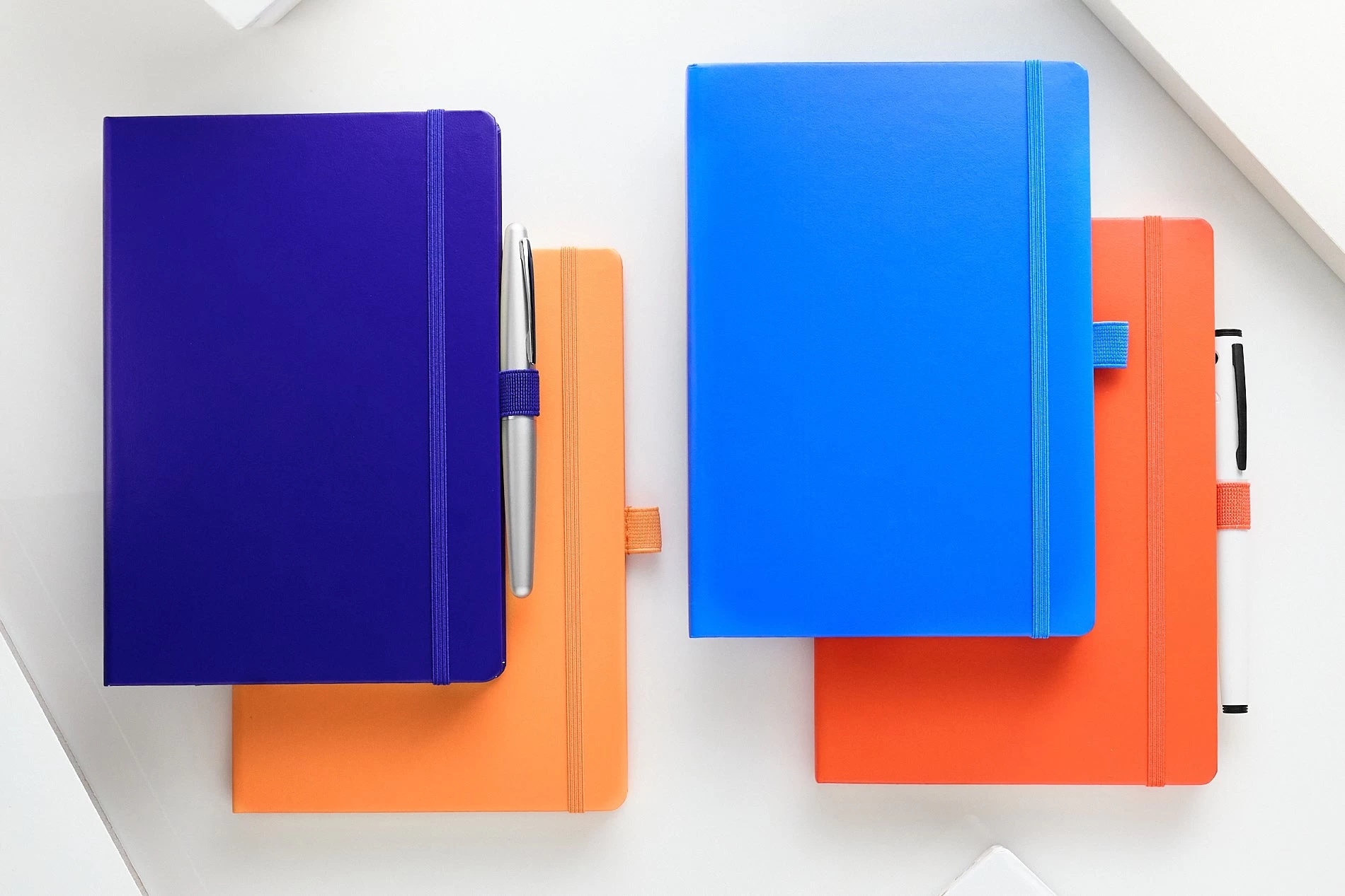 Leuchtturm1917 Medium A5 Notebook - Apricot, Dot Grid 11 Leuchtturm1917 Medium A5 Notebook - Apricot, Dot Grid - Image 9