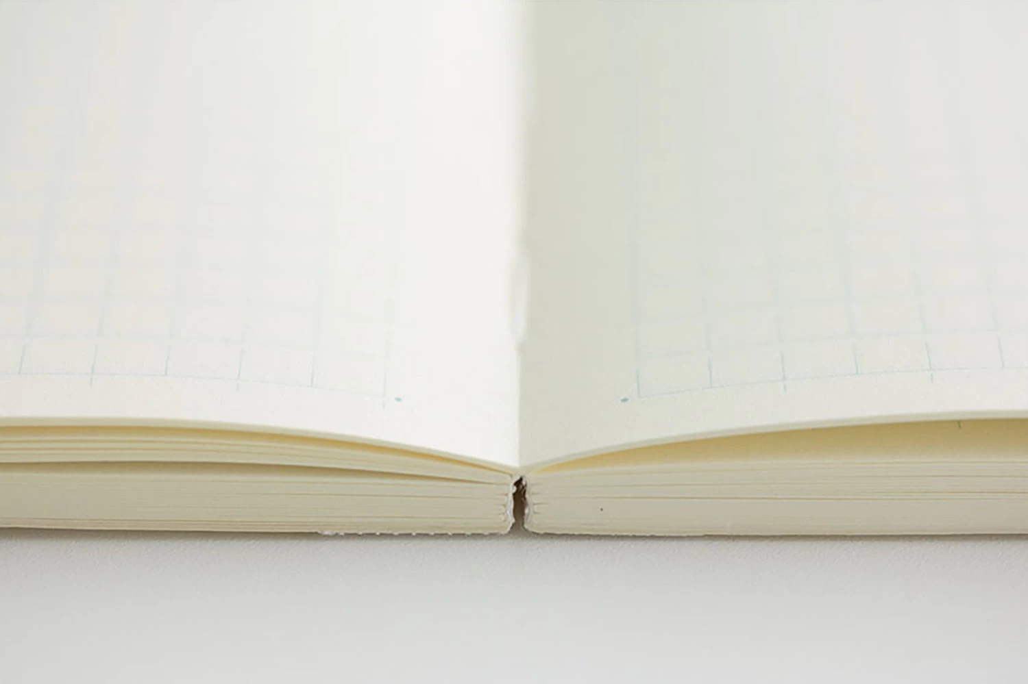 Midori MD A5 Notebook - Grid 7 Midori MD A5 Notebook - Grid - Image 5