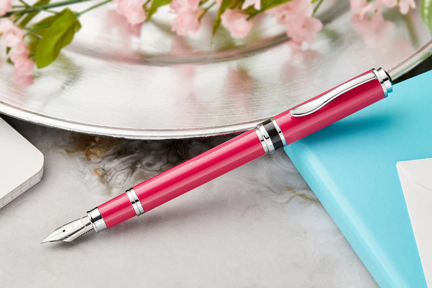 Monteverde Innova Fountain Pen And Ink Set - Viva Magenta (Special Edition) 8 Monteverde Innova Fountain Pen And Ink Set - Viva Magenta (Special Edition) - Image 6