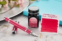 Monteverde Innova Fountain Pen And Ink Set - Viva Magenta (Special Edition) 25 Monteverde Innova Fountain Pen And Ink Set - Viva Magenta (Special Edition) -Office Tools Monteverde Innova VivaMagenta 6