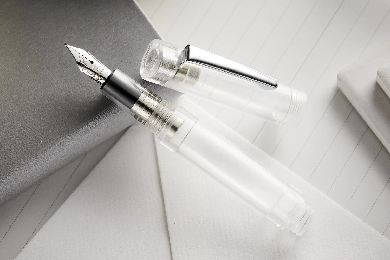 Monteverde MVP Fountain Pen - Diamond Clear 10 Monteverde MVP Fountain Pen - Diamond Clear - Image 8