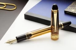 Pilot Custom 823 Fountain Pen - Amber -Office Tools Pilot Custom823 Amber 3
