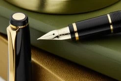 Pilot Falcon Fountain Pen - Black/Gold -Office Tools Pilot Falcon Black Gold 4