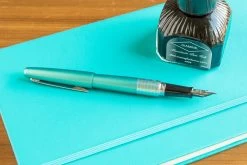 Pilot Metropolitan Fountain Pen - Retro Pop Turquoise -Office Tools Pilot Metropolitan RetroPop Turquoise NW 14
