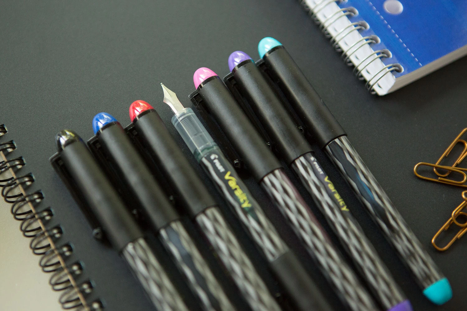 Pilot Varsity Fountain Pen - Assorted 7-Pack, Medium 9 Pilot Varsity Fountain Pen - Assorted 7-Pack, Medium - Image 7