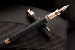 Pineider Forged Carbon Fountain Pen - Rose Gold Trim (Limited Edition) -Office Tools Pineider ForgedCarbon RoseGold LE 3