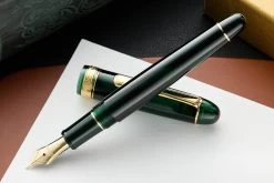 Platinum #3776 Century Fountain Pen - Laurel Green/Gold 21 Platinum #3776 Century Fountain Pen - Laurel Green/Gold -Office Tools Platinum 3776 Century LaurelGreen Gold 3