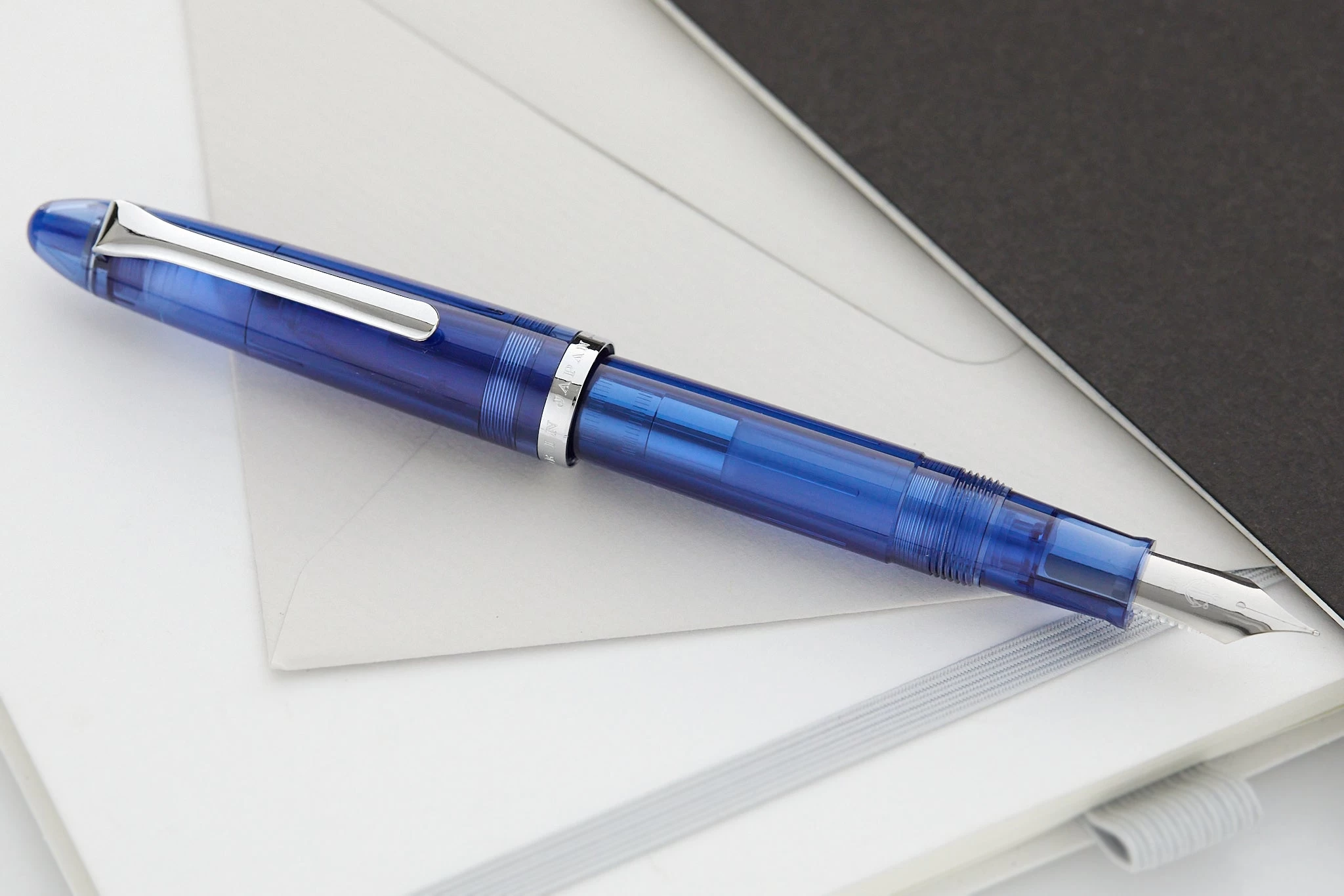 Sailor Compass 1911 Fountain Pen - Transparent Blue 8 Sailor Compass 1911 Fountain Pen - Transparent Blue - Image 6
