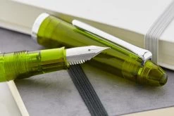 Sailor Compass 1911 Fountain Pen - Transparent Olive -Office Tools Sailor 1911 Compass OliveDemo 4