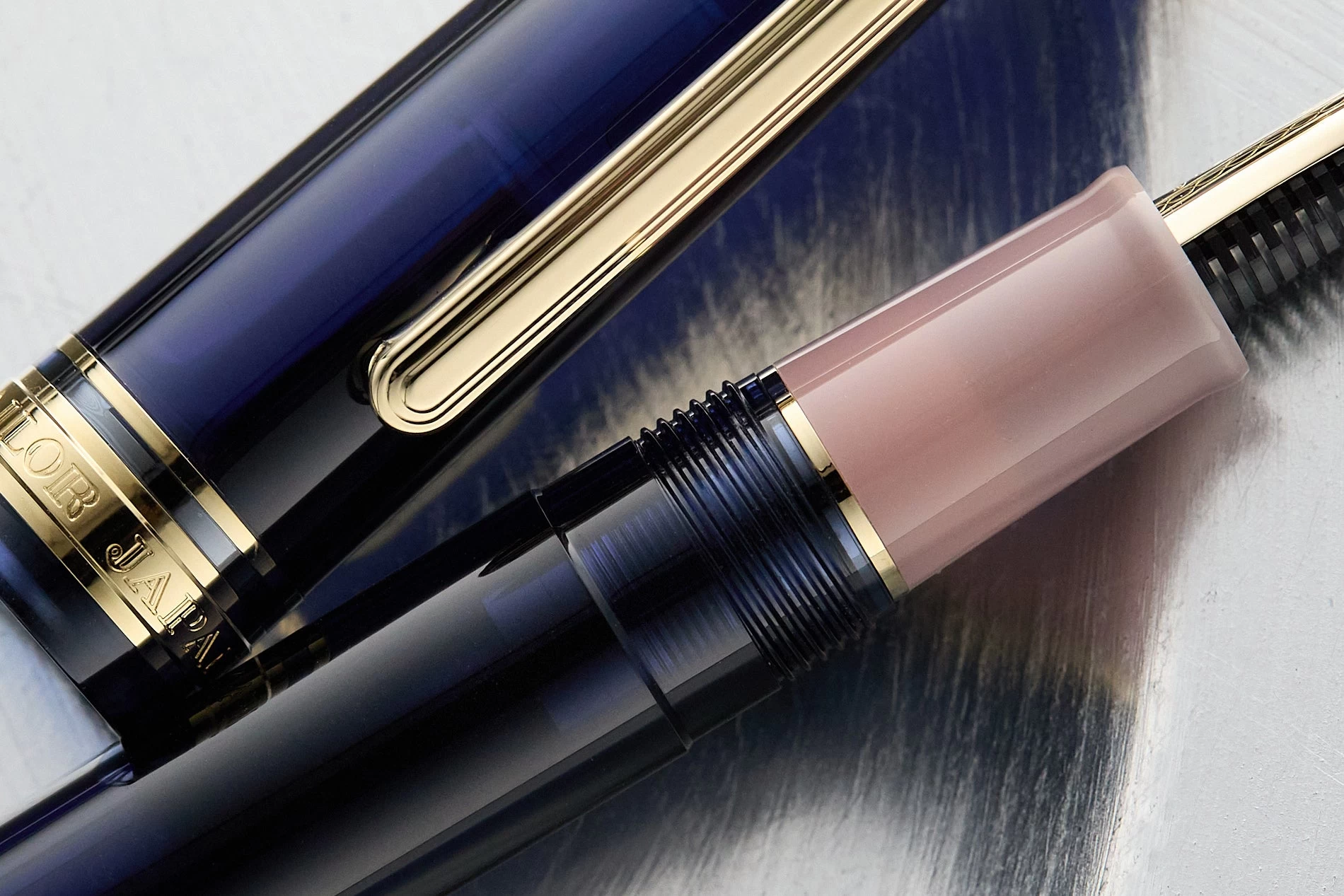 Sailor Pro Gear Slim Fountain Pen - Yuu-tsubame 8 Sailor Pro Gear Slim Fountain Pen - Yuu-tsubame - Image 6