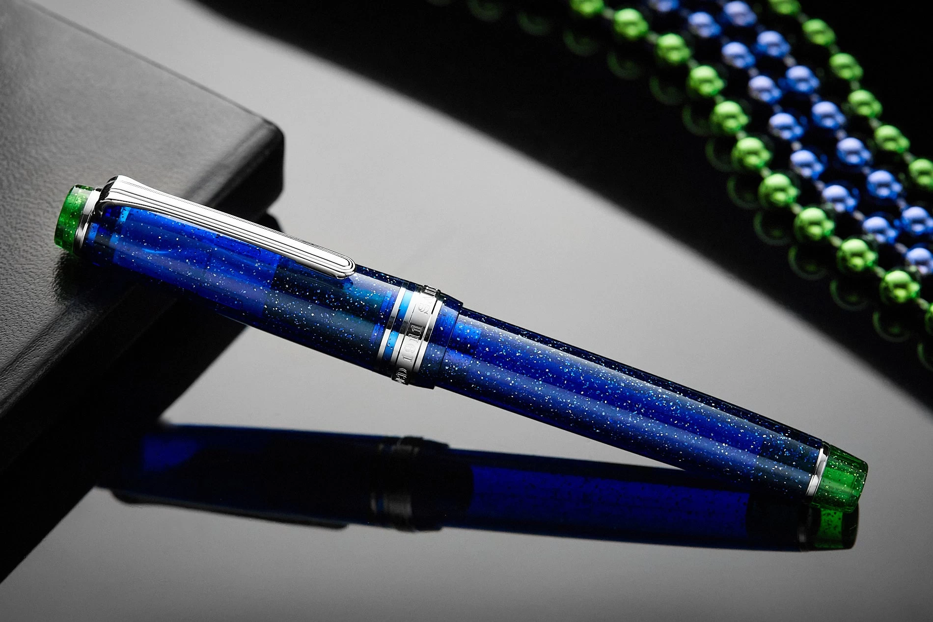 Sailor Pro Gear Slim Fountain Pen - Northern Lights Blue 5 Sailor Pro Gear Slim Fountain Pen - Northern Lights Blue - Image 3